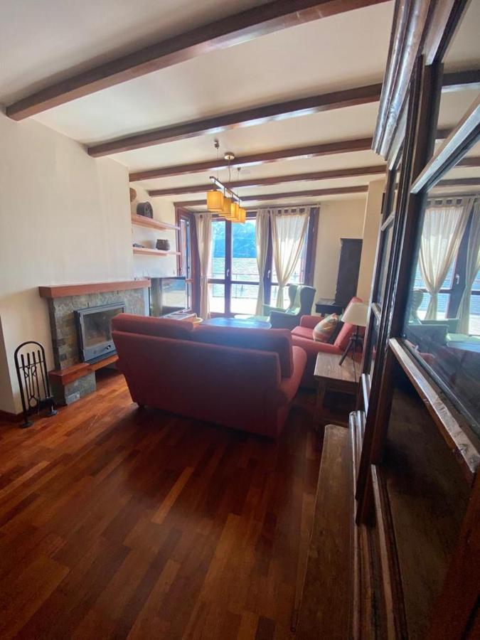 Bajo con terraza y vistas a las montaña en Formigal Exterior foto